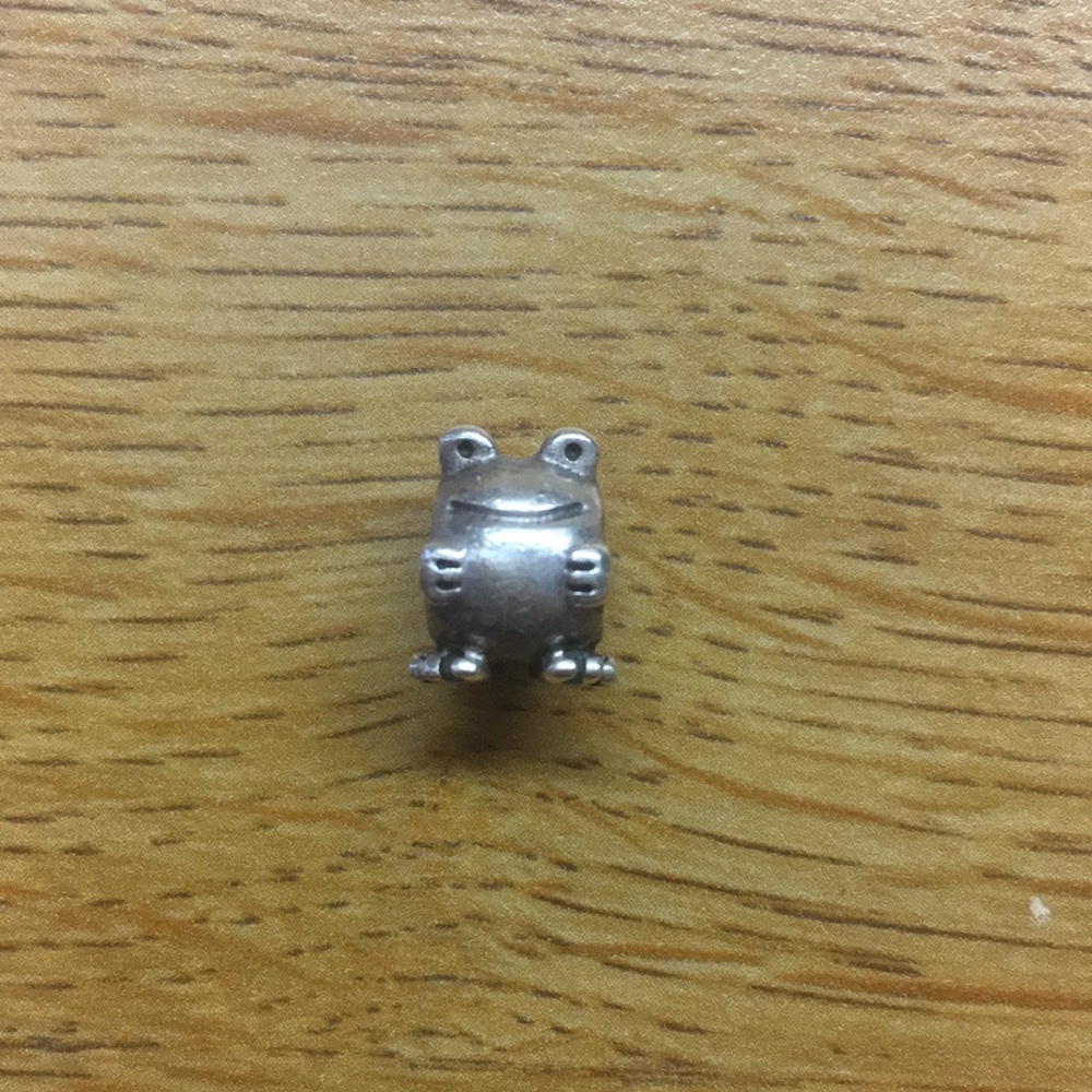 Authentic Pandora Frog Charm (Discontinued?)